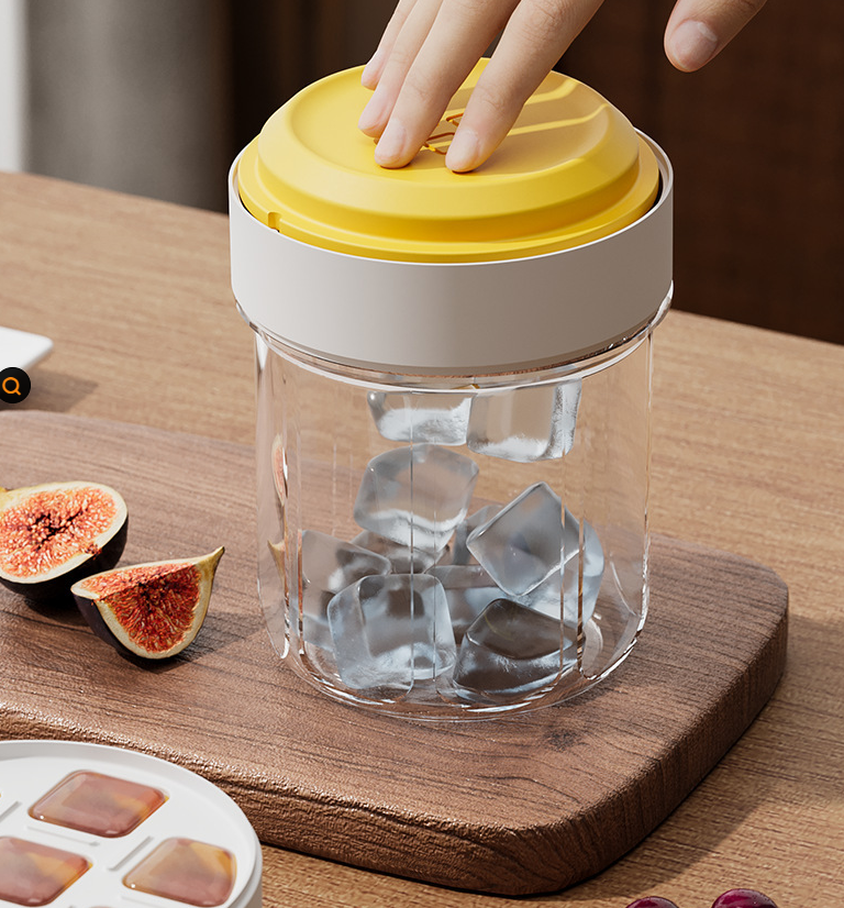 New Ice Cube Cup with Lid and Molds for Iced Drinks Portable Sealed Tumbler with Protective Sleeve for Coffee, Juice, Smoothie
