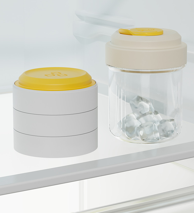 New Ice Cube Cup with Lid and Molds for Iced Drinks Portable Sealed Tumbler with Protective Sleeve for Coffee, Juice, Smoothie